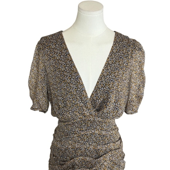 ASTR The Label Brown Floral Ruched Mini Dress Short Sleeve V Neck Size M Fall - Picture 8 of 12
